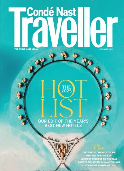 Titelbild der Ausgabe 4/2025 von Conde Nast Traveller UK. Diese Zeitschrift und viele weitere Reisemagazine, Freizeitmagazine und Wissensmagazine als Abo oder epaper bei United Kiosk online kaufen.